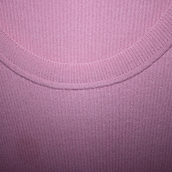 Cute Pink Knit Top, short sleees - Picture 2 of 3